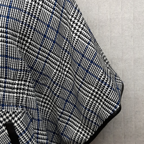 Cache Swing Cape Jacket - Picture 7 of 12